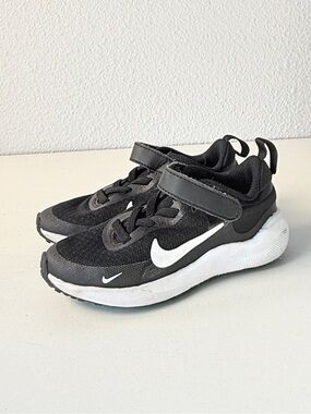 Nike Toddler Running Sneakers Black White Velcro Shoes Size 8C